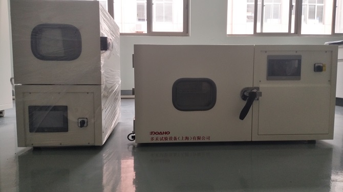 桌上型恒温恒湿试验箱