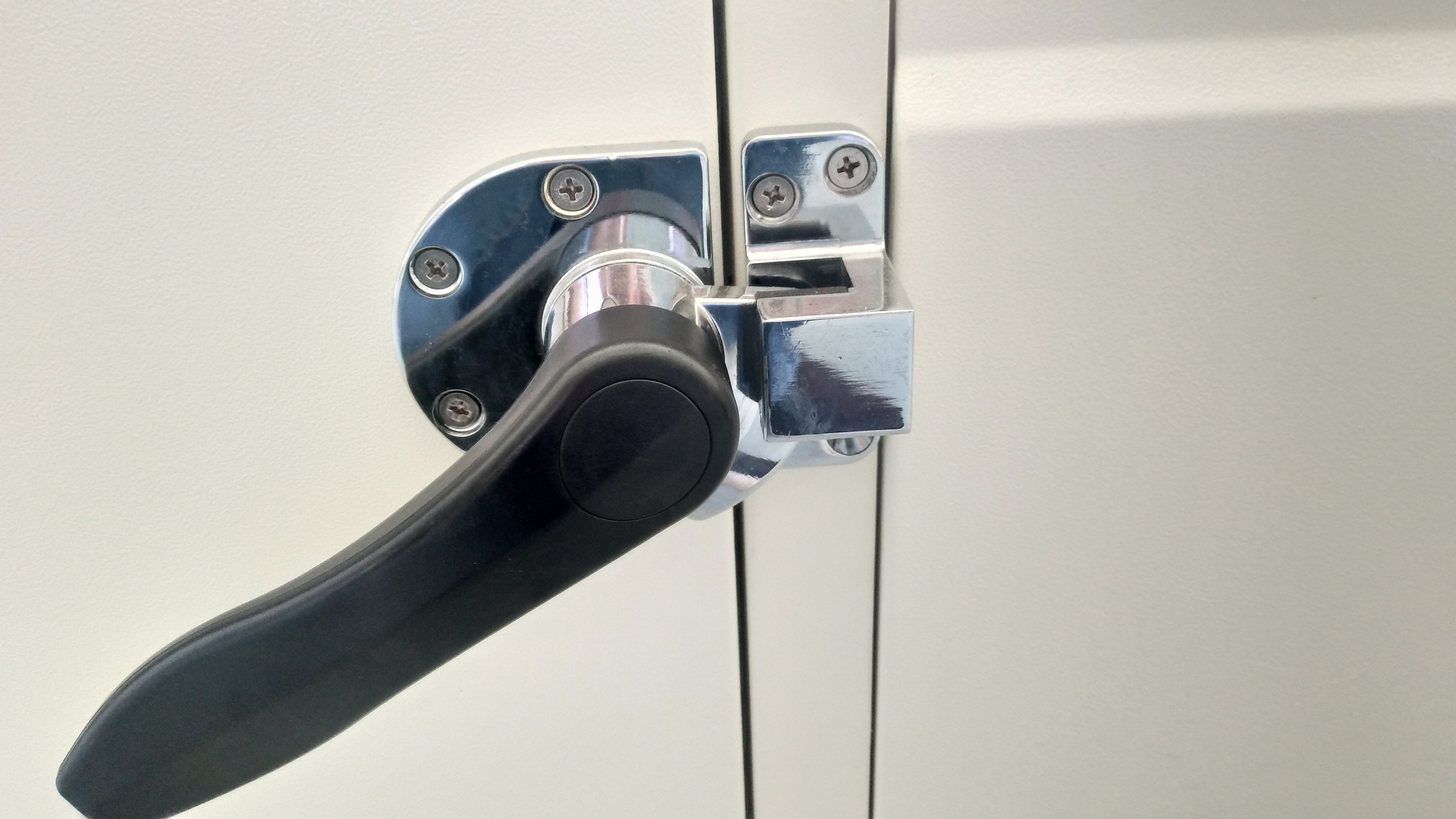 桌上型高低温试验箱